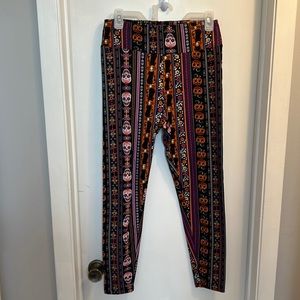 No boundaries halloween striped soft leggings